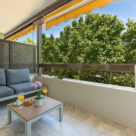 Appartement Charming With A Terrace And Pool Views Marbellac